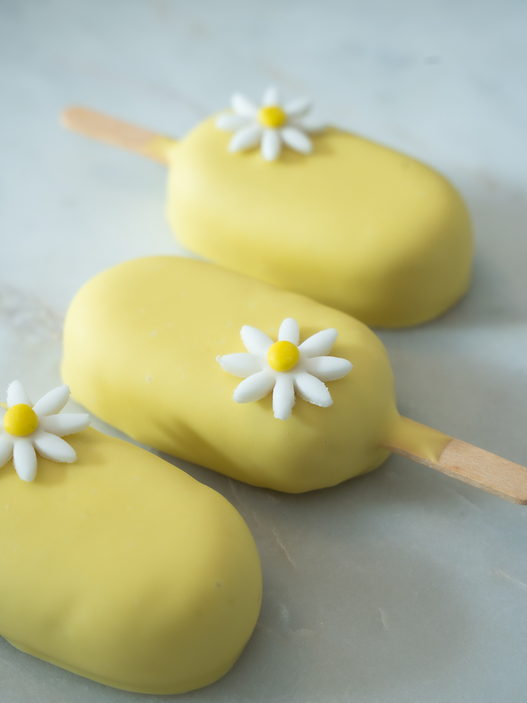 Cakesicle Daisy 3